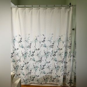 DKNY shower curtain 72 x72.  Excellent condition. Only used for decor.